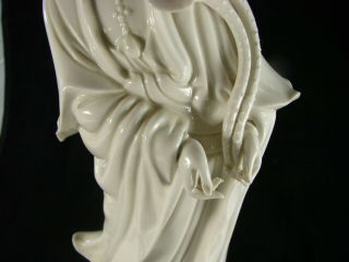 Vintage Chinese Dehua Blanc de Chine Porcelain Guan Yin Figurine 14 