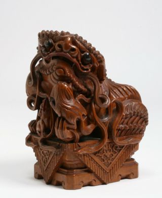 Very Old & Detailed Chinese Carved Wood Foo Guardian Dog - 19th Century - Ming Style
