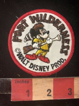 Vintage Florida Walt Disney World Fort Wilderness Mickey Mouse Rifle Patch 98nm