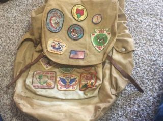 Vintage Boy Scouts Back Pack With 13 1960s Patches