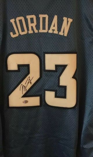 Michael Jordan Signed Jersey/with Autograph North Carolina Tar Heels Bulls