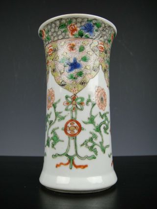 Very Fine Chinese Porcelain Wucai Vase - Flowers - 18th C.  Kangxi