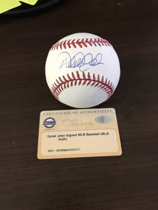 Derek Jeter Signed Mlb Baseball Mlb And Steiner Sports Authenticated