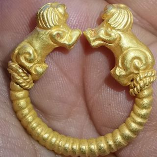 Wonderful Unique Rare High Carat Roman Gold Torc Finger Ring With Lions 32