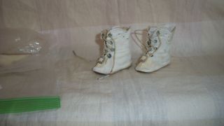 WHITE LEATHER ANTIQUE BOOTS FOR YOUR FRENCH OR GERMAN DOLL MARKINGS C.  M. 3