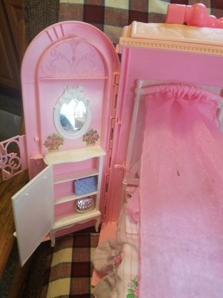 1998 Vintage Barbie Doll Playset Foldup House Bathtub Case Bathroom.  Purse