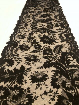 Antique Vtg Silk Black French Chantilly Lace Mantilla Veil Scarf Wrap Shawl 108 "