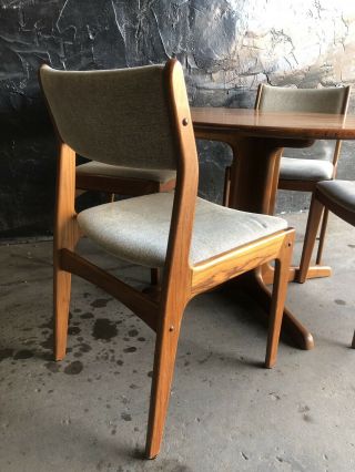 Round Vintage Teak Danish Dining Table & Chairs 2