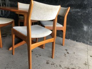 Round Vintage Teak Danish Dining Table & Chairs 3