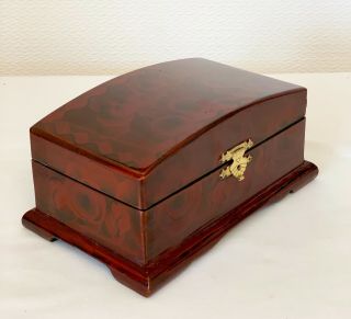 Vintage Chinese Red Lacquer Jewellery Trinket Box 7 X 4.  5 X 3 Ins