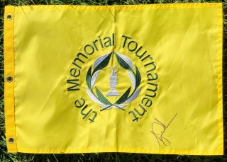 Psa/dna Memorial Champion Tiger Woods Signed Muirfield Village Golf Flag