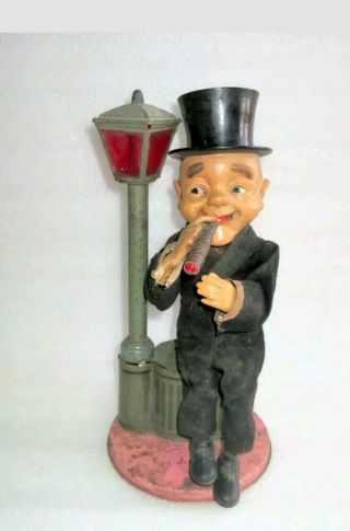 Vintage Old Battery Operated English Man Smoke Cigar Litho Print Tin Toy Japan