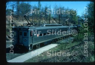 Slide Rdg Reading Co.  Silverliner 9026 & 1 Action In 1977