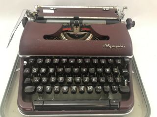 Vintage Burgundy Olympia Wilhelmshaven Werke Ag Typewriter West Germany