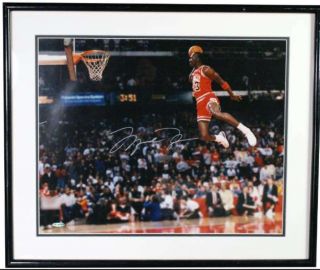 Michael Jordan Signed Framed 16x20 Photograph Ud Gatorade Slam Dunk Pc913