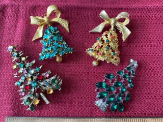 16 Vintage Christmas Tree Pins - 4 Cnt W/mylu & Hollycraft & " N "