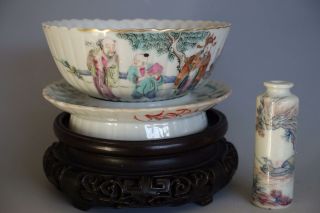 Fine Chinese Antique Famille Rose Porcelain Bowl Set with TONGZHI Mark 2