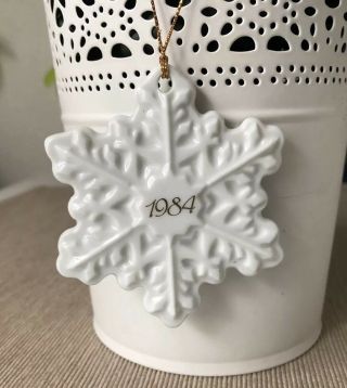 Vintage 1984 Avon Ceramic Christmas Ornaments Snow Flake White