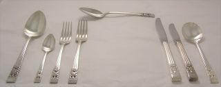 Hampton Court Pattern Oneida Community Silver Plated 58 Piece Set Of Cutlery