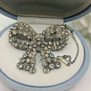 Vintage Jewellery Clear Crystal Rhinestone Silver Tone Ornate Bow Brooch Pin