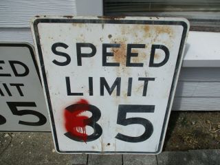 Vintage Retired Steel 35 Mph Speed Limit Street Road Sign 24 X 30
