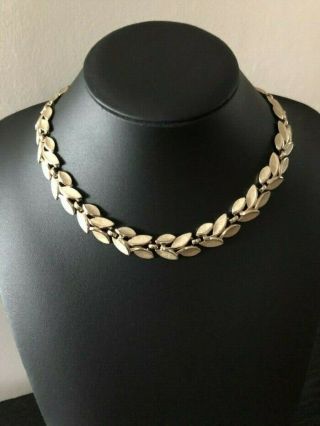 Vintage Crown Trifari Leaf Design Brushed Gold Tone Necklace Crown Hang Tag Unma