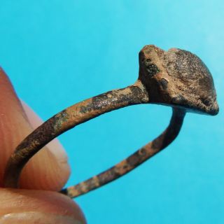 ANCIENT MEDIEVAL BRONZE RING PIRATE TIMES 17TH CENTURY OLD ANTIQUE WHITE STONE 3