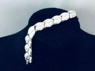 Vtg.  Crown Trifari Brushed Silver Tone Chunky Leaf Bracelet