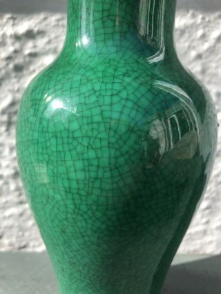 Antique Chinese Porcelain Apple Green Crackle Glazed Vase 3