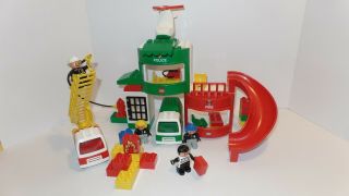 Vintage Lego Duplo 2811 Rescue Station