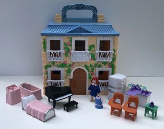 Rare Madeline La Petite Old House In Paris Deluxe Play Set With Extra Blue Coat