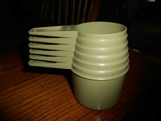 Vintage Tupperware Complete Set Of 6 Nesting Measuring Cups,  Avocado Green