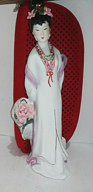Vintage Chinese Porcelain Sculpture Statue Figurinel Geisha Girl W Flowers