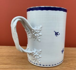 Large 18thc Chinese Export Blue And White Porcelain Mug Qianlong