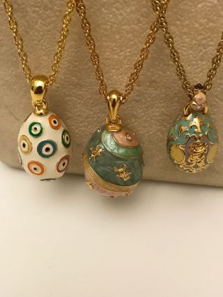 Vintage Joan Rivers Set Of 3 Enamel Egg Pendant Necklace 2