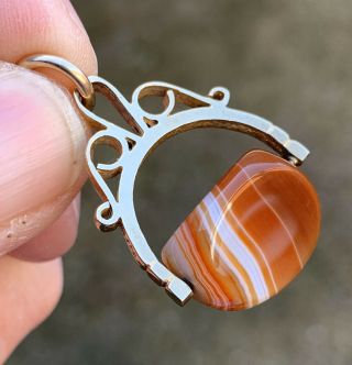 A Large Good Quality Vintage Solid 9ct Gold Agate Set Swivel Fob,  Birm 1970s.
