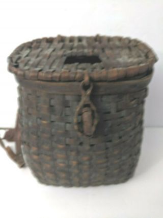 Vintage Woven Rattan Fishing Creel Basket W/leather Shoulder 10 In Tall