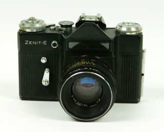 Vintage Zenit - E 35mm Slr Camera With Helios 44 - 2 2/58 Lens - With Case,  Ussr