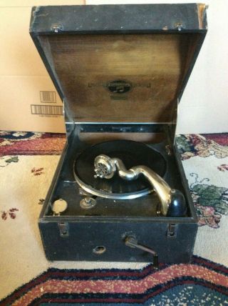 Antique Columbia Model 160 Portable Phonograph