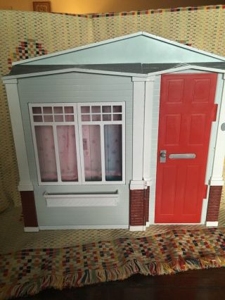 Barbie 2005 Totally Real House Mattel Playset Dollhouse Folding Sounds