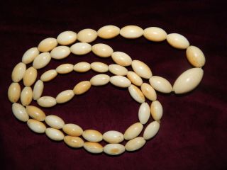 LONG ANTIQUE CHINESE OVAL CARVED BOVINE BONE BEAD NECKLACE - 102g 41 