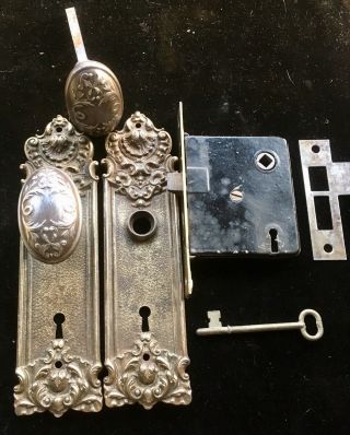 Vtg Victorian Cast Iron Key Hole Door Knob Backplate Set Y&t Yale Town Pasco 509