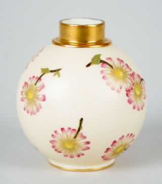 Antique Royal Worcester Porcelain Floral Vase 1039 Made in England c.  1888 3