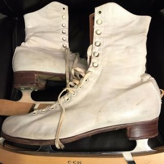 Vintage Daoust Womens Ice Skates White Leather Guard Box Canada Size 11