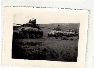 Photo Char Tank M4 Sherman Colonne