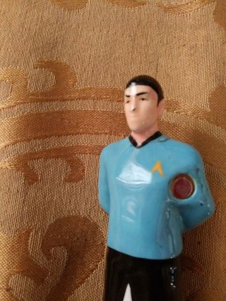 Vintage.  Magnetic Star Trek Kirk And Spock Salt And Pepper Shakers 3