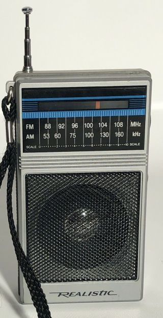 Vintage Realistic Radio Shack 12 - 718 Portable Am/fm Pocket Radio