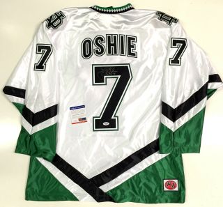 Tj Oshie Signed North Dakota Fighting Sioux White Jersey Psa/dna Capitals