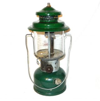 Vintage Coleman 4/61 Lantern Model 220e Green
