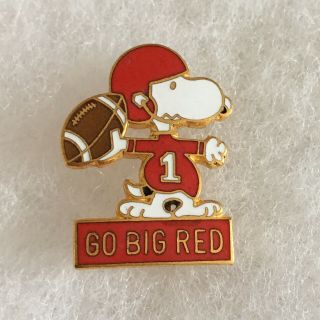 Vtg Peanuts Snoopy Football Player Lapel Pin Cornell University Go Big Red Pin